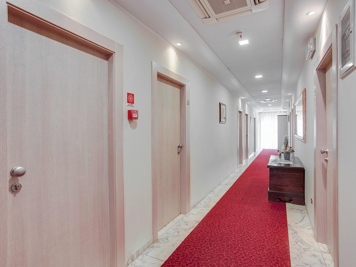 Hotel Caravelle Чезенатіко Екстер'єр фото